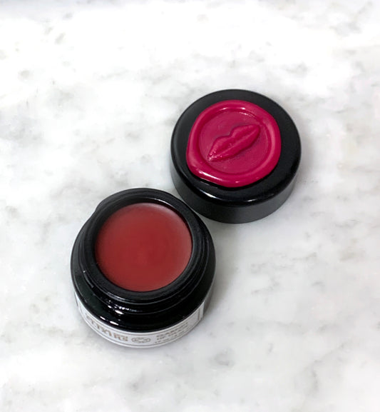 GARNET LIP GLAZE